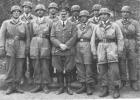 Gruppenbild mit Hitler